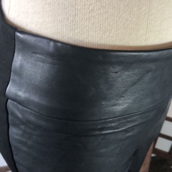 Princess Vera Wang self face faux leather legging sz 5 exposed gold back zipper - Picture 10 of 12